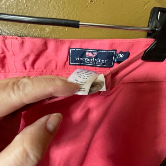 Vineyard Vines size 35 X 30 men’s salon pants. - Picture 5 of 6